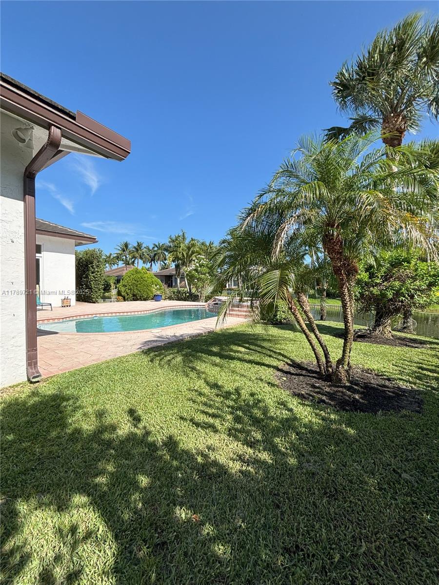 HAWKS LANDING - Residential