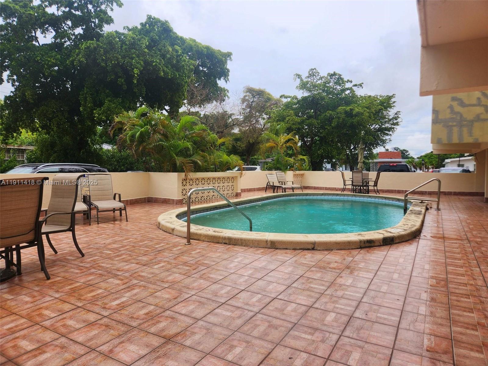 WINDWARD CONDO - Residential Lease