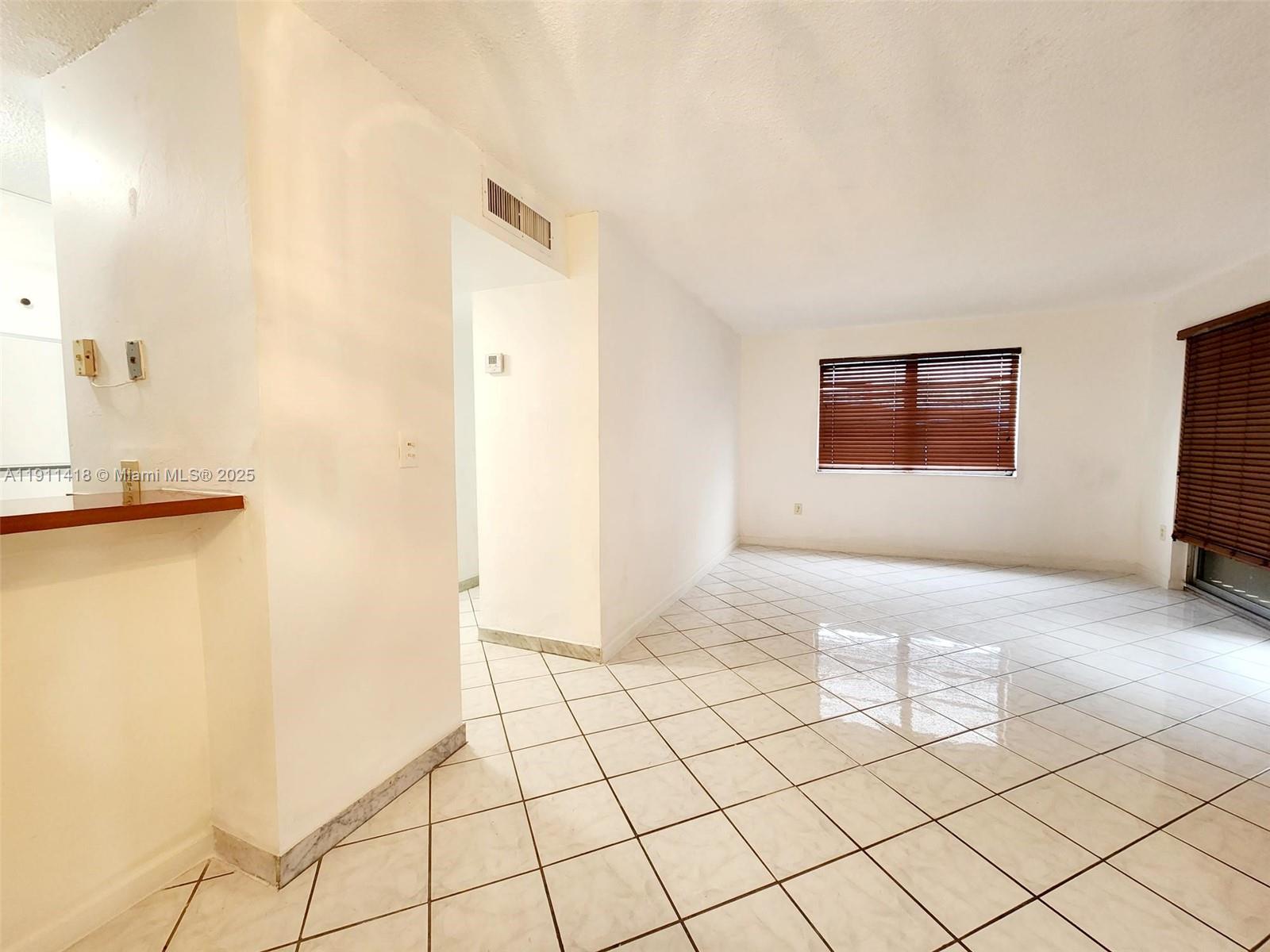 WINDWARD CONDO - Residential Lease