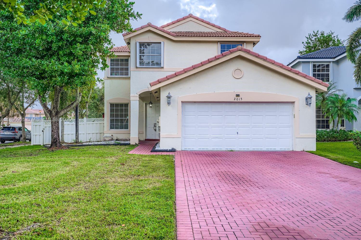 Welcome to this fantastic, 4-bedroom, 2.5-bathroom home located in the desirable gated community of Silver Shores.
This home is the perfect canvas for a buyer with a vision, offering the chance to customize and update the interior to their style. The ground floor is thoughtfully built for entertaining, with the second floor housing all four bedrooms, including the private primary suite.
The community offers a resort-style lifestyle with top-tier amenities, including a Club House, pool, gym, tennis courts, basketball courts, playgrounds, and walking trails. The location is excellent, providing easy access to great schools, the hospital, shopping, and dining.
Schedule your showings today!