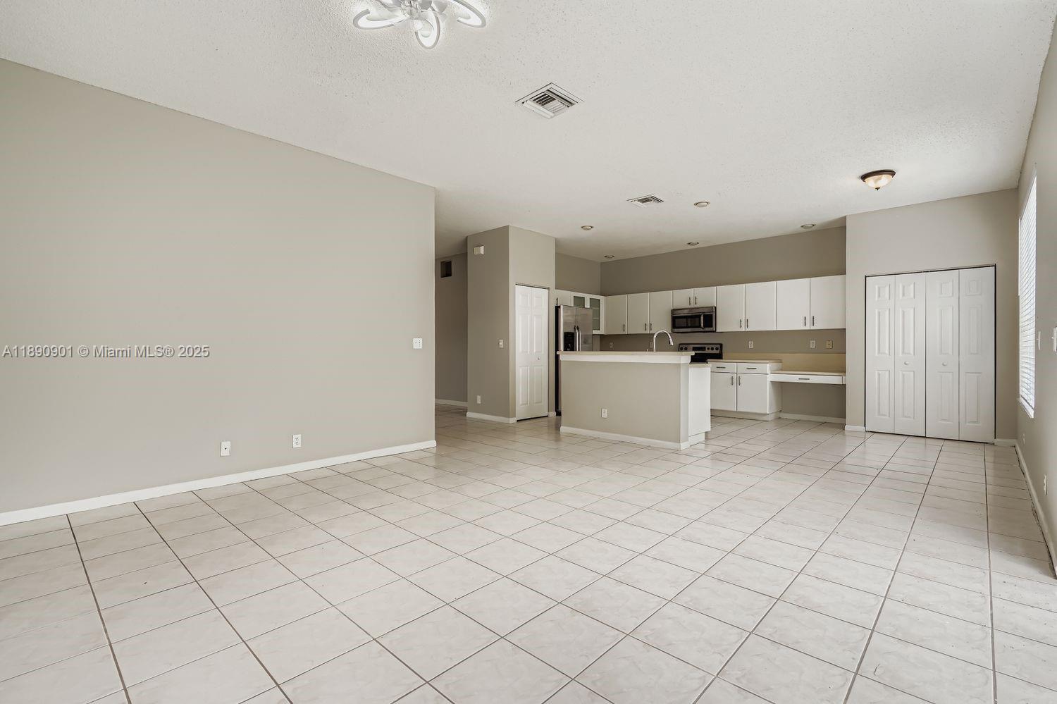SILVER SHORES (PARCELS A - Residential