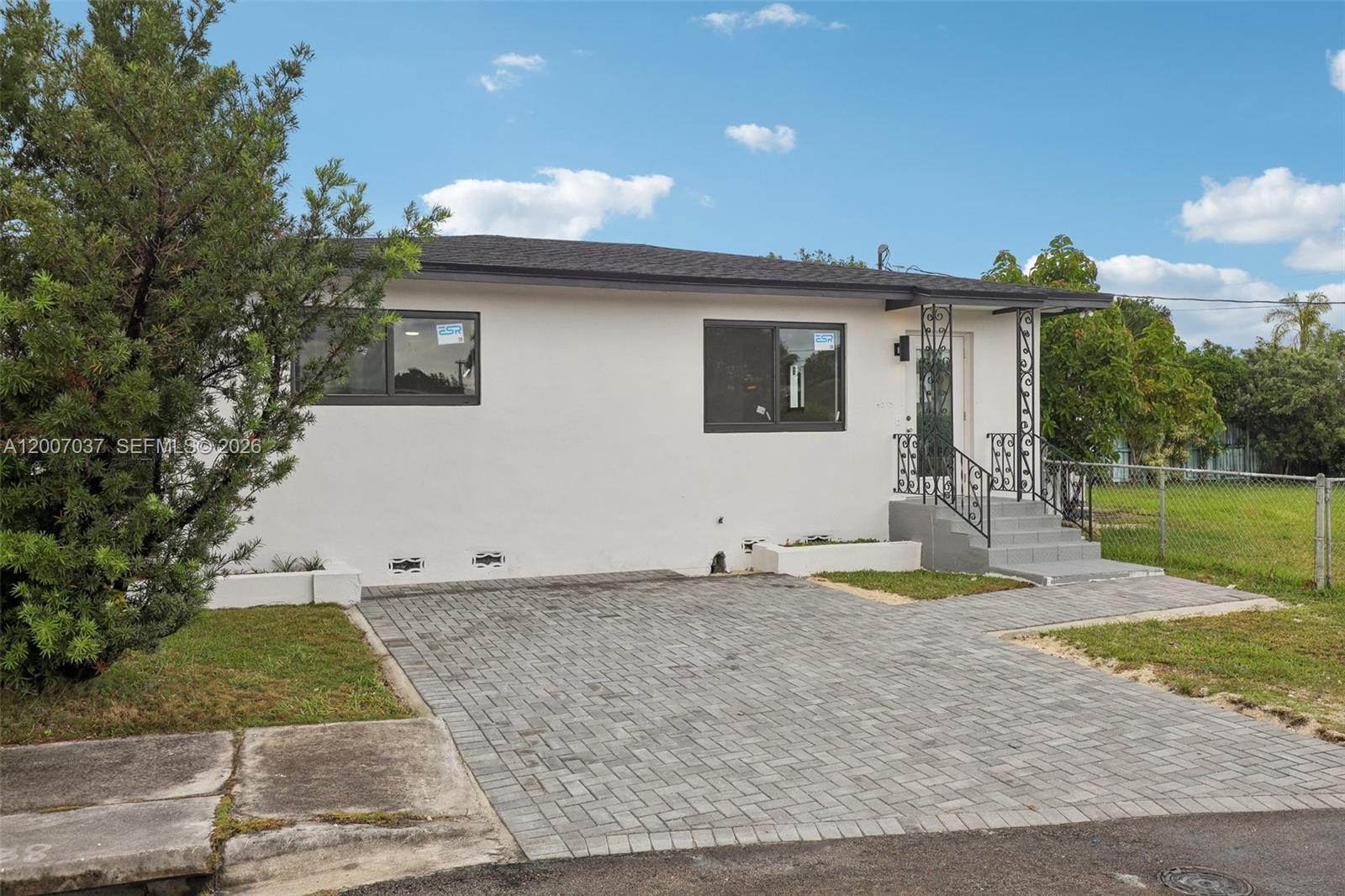 CORAL VILLAS REV - Residential