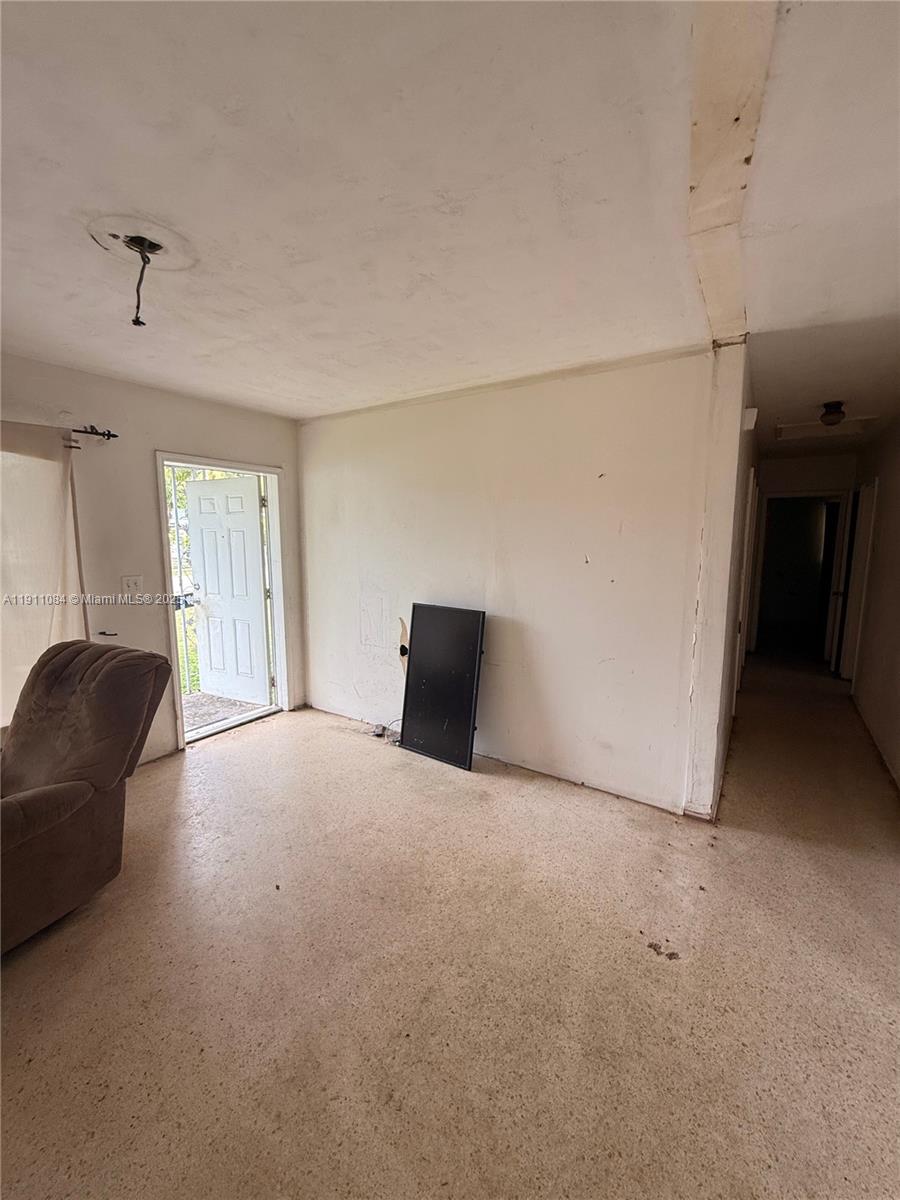 TAYLOR MANOR - Residential