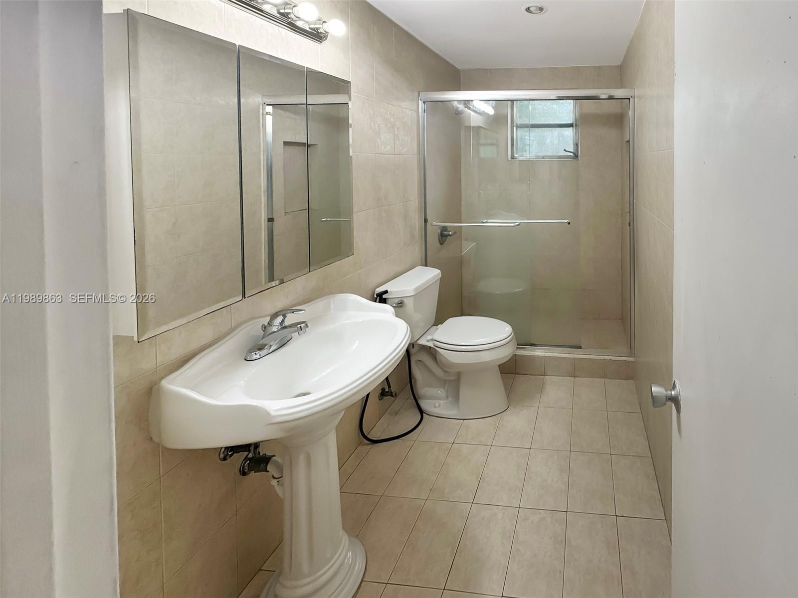 KINGSTON SQUARE CONDO - Residential