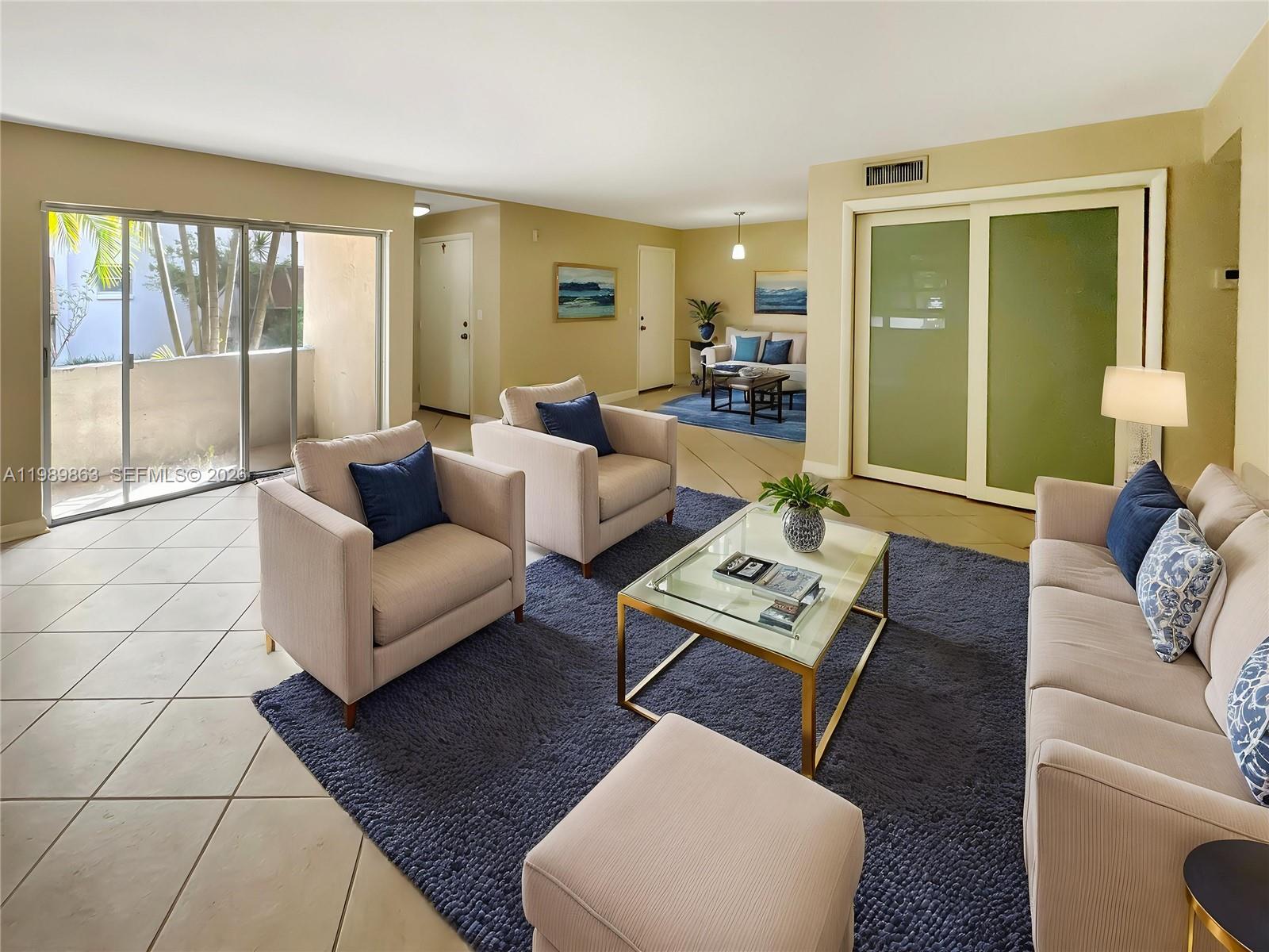 KINGSTON SQUARE CONDO - Residential