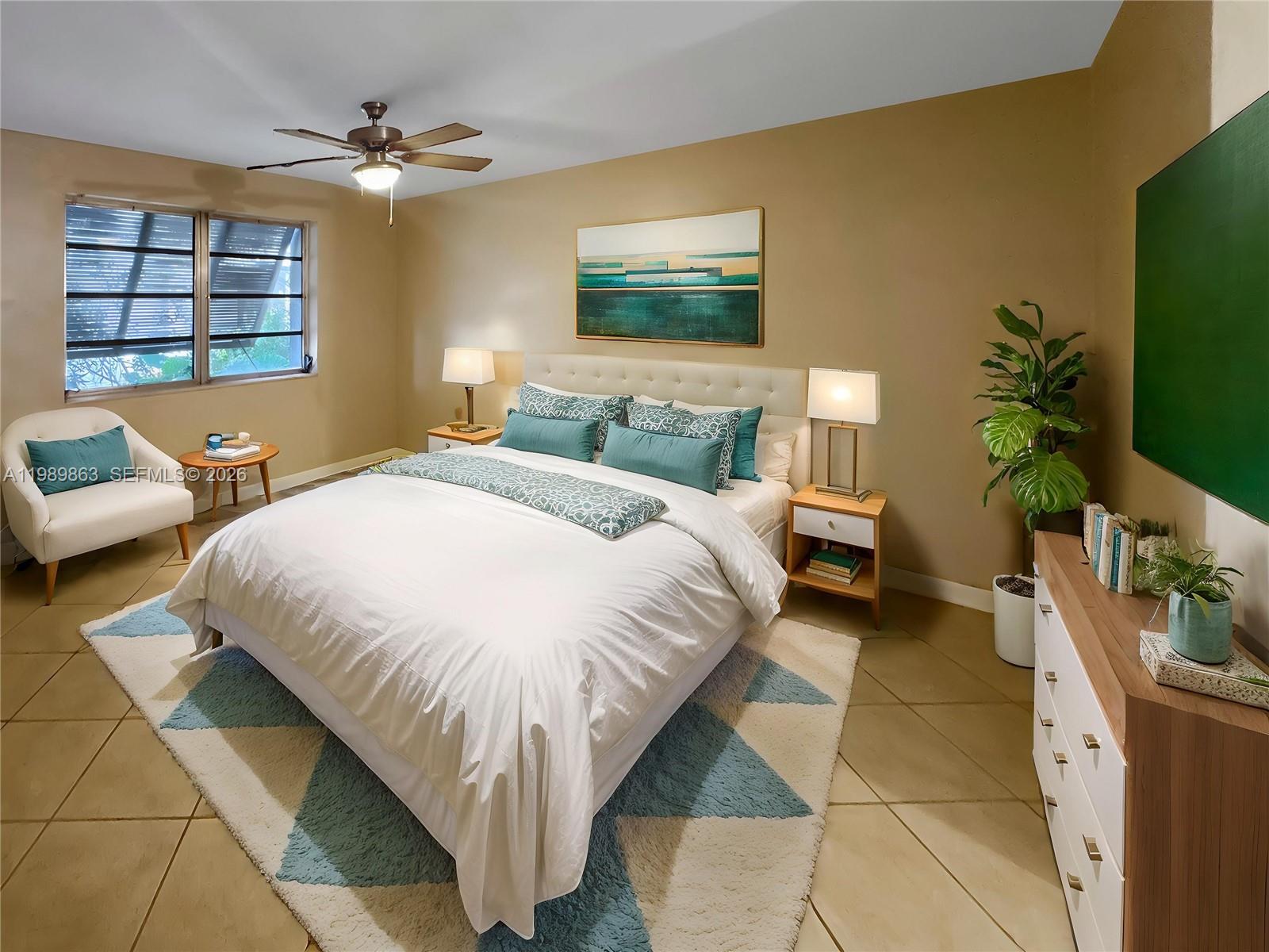 KINGSTON SQUARE CONDO - Residential