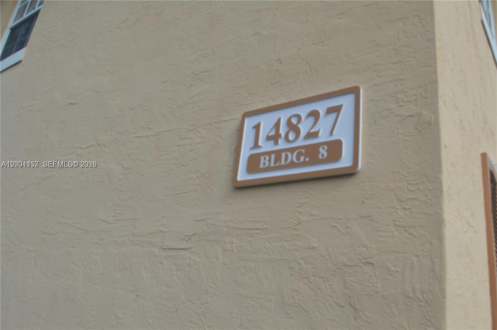 REGATTA POINTE CONDO NO T - Residential Lease