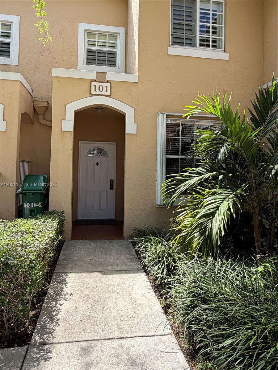 REGATTA POINTE CONDO NO T - Residential Lease