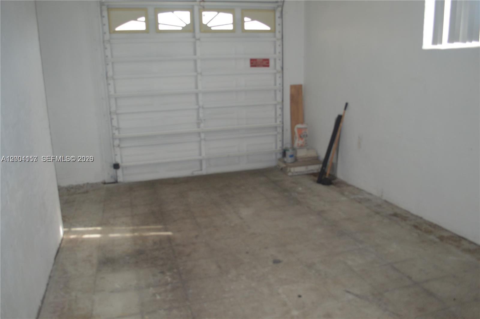 REGATTA POINTE CONDO NO T - Residential Lease