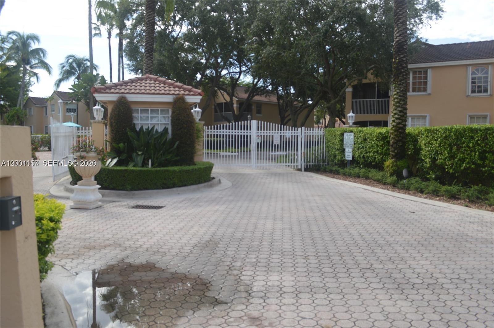 REGATTA POINTE CONDO NO T - Residential Lease