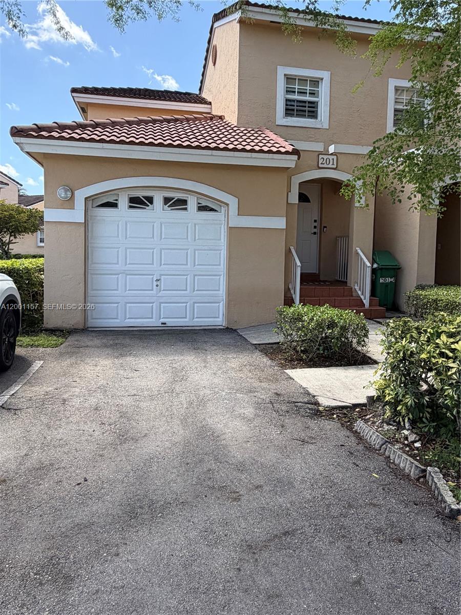 REGATTA POINTE CONDO NO T - Residential Lease