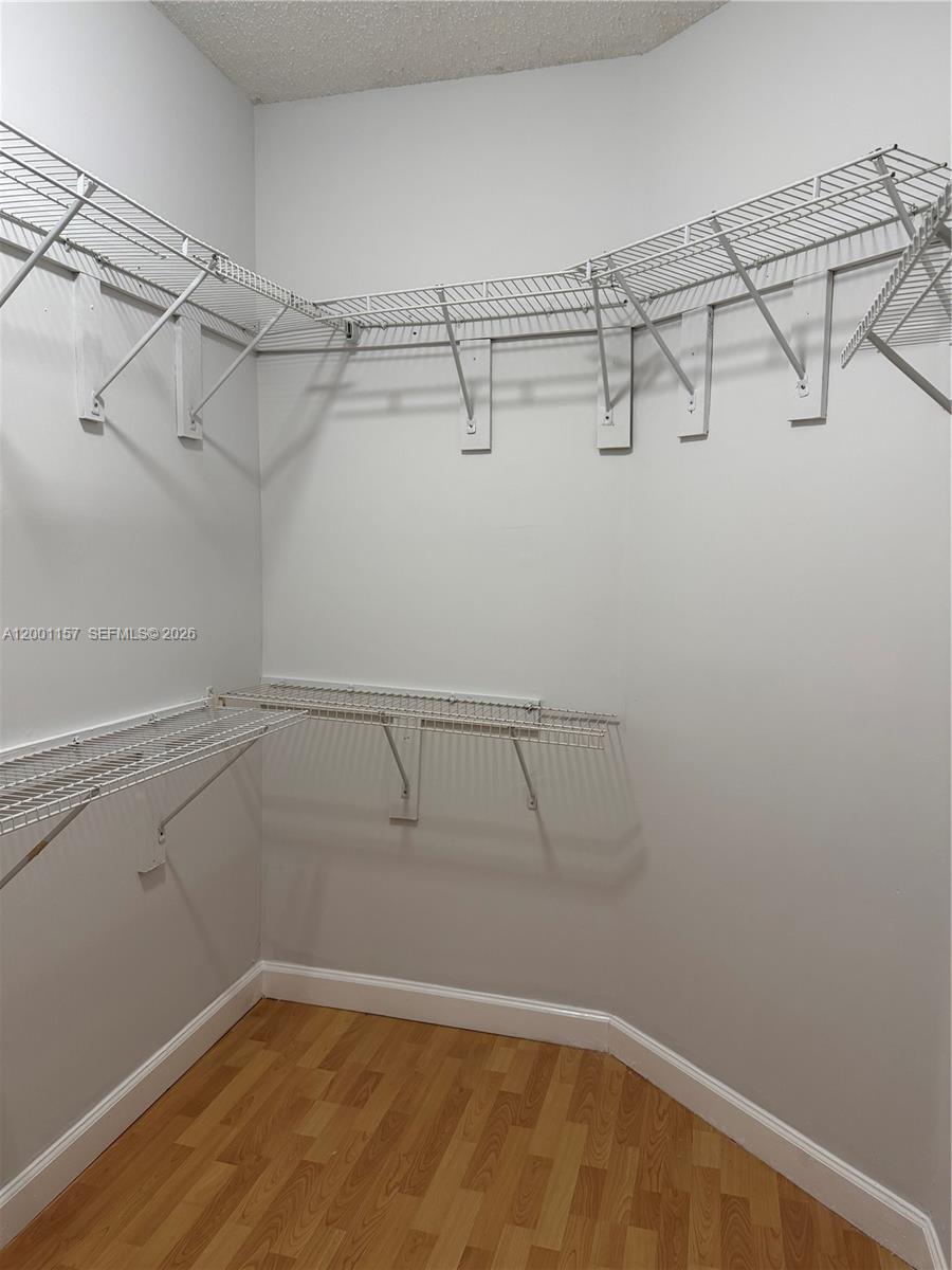 REGATTA POINTE CONDO NO T - Residential Lease