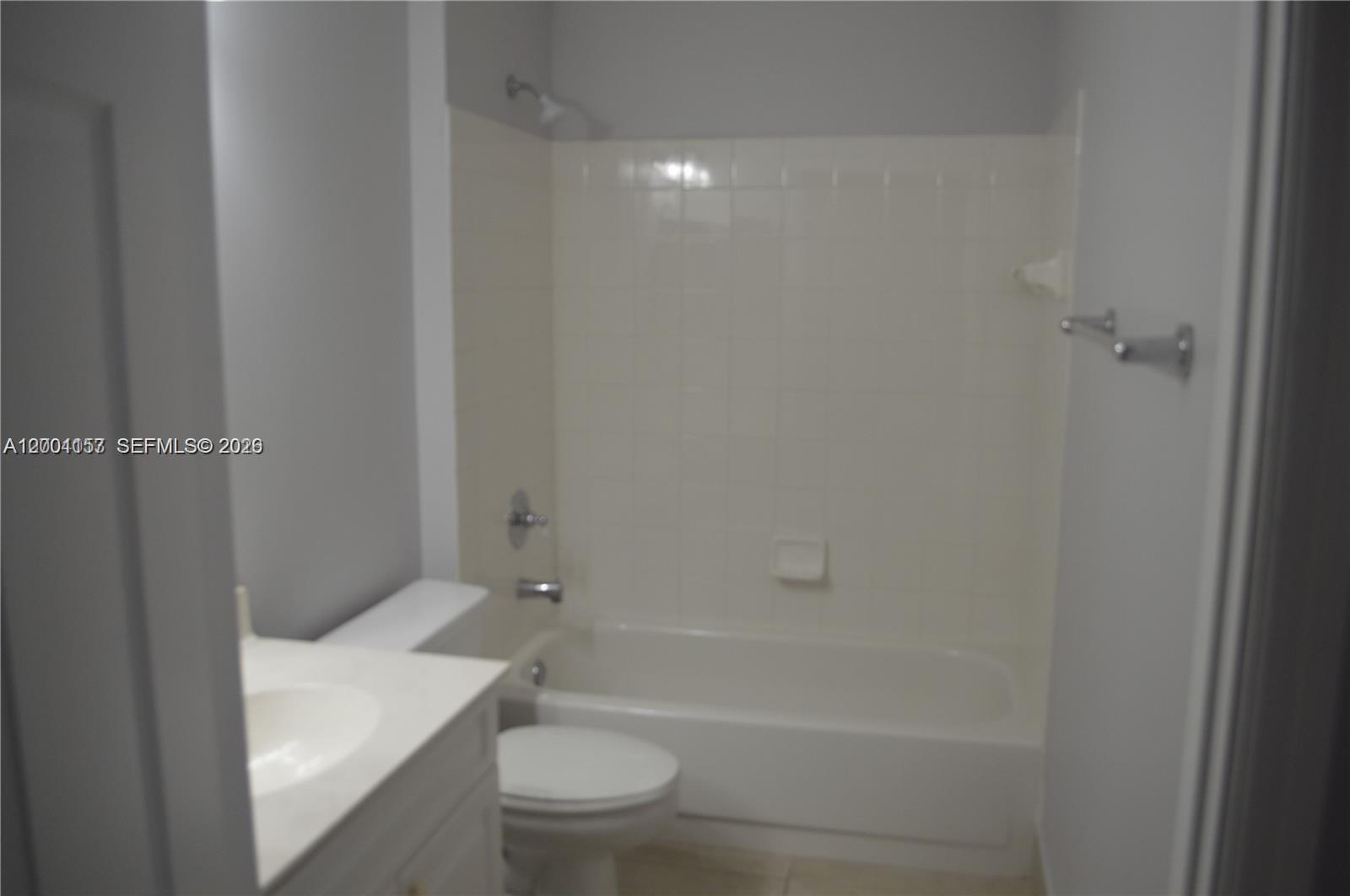 REGATTA POINTE CONDO NO T - Residential Lease