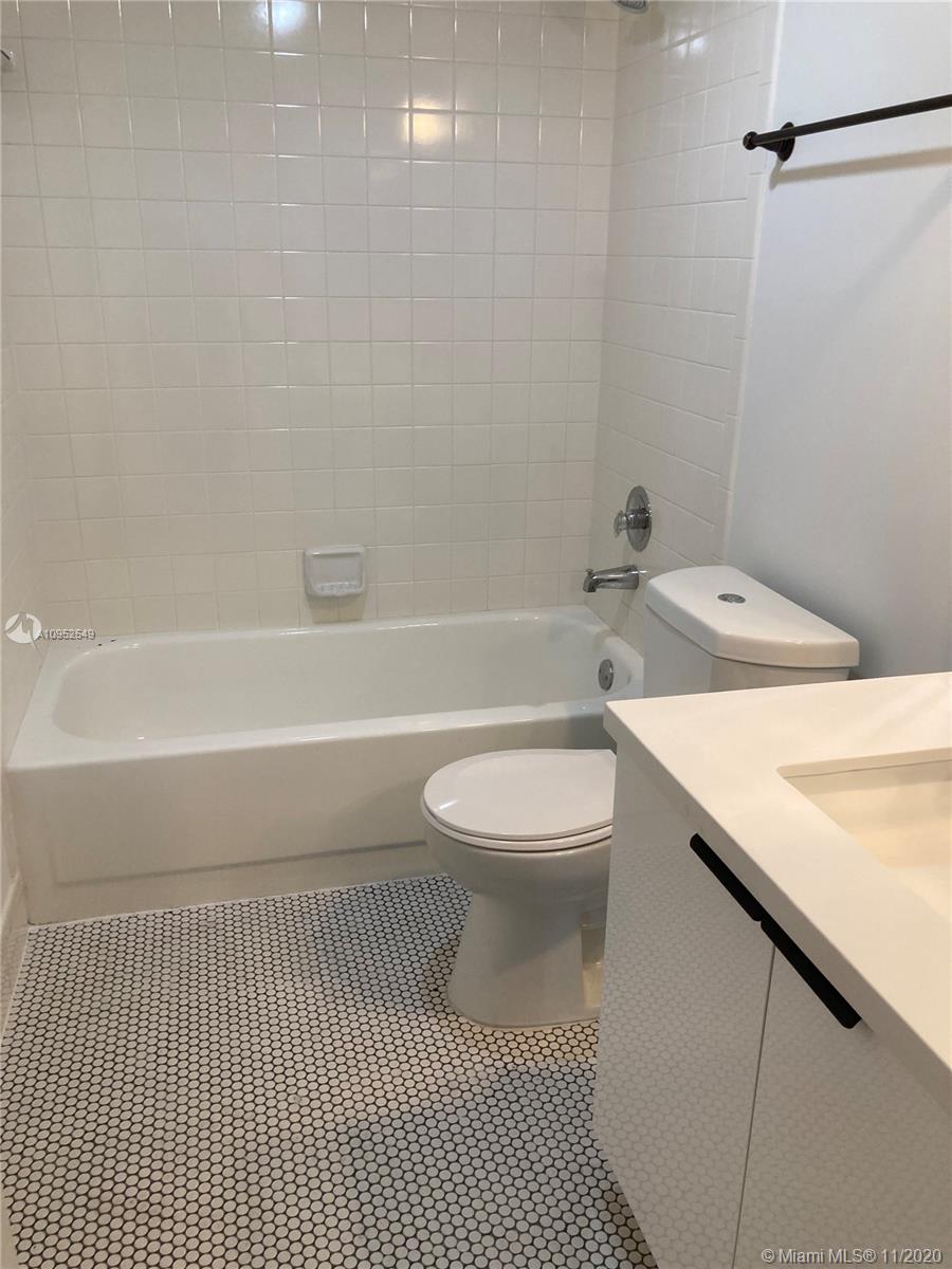 CAMBRIDGE #2 AT CENTURY V - Residential Lease