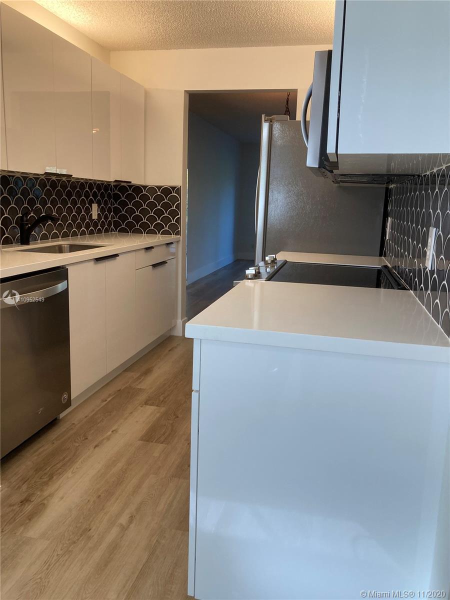 CAMBRIDGE #2 AT CENTURY V - Residential Lease