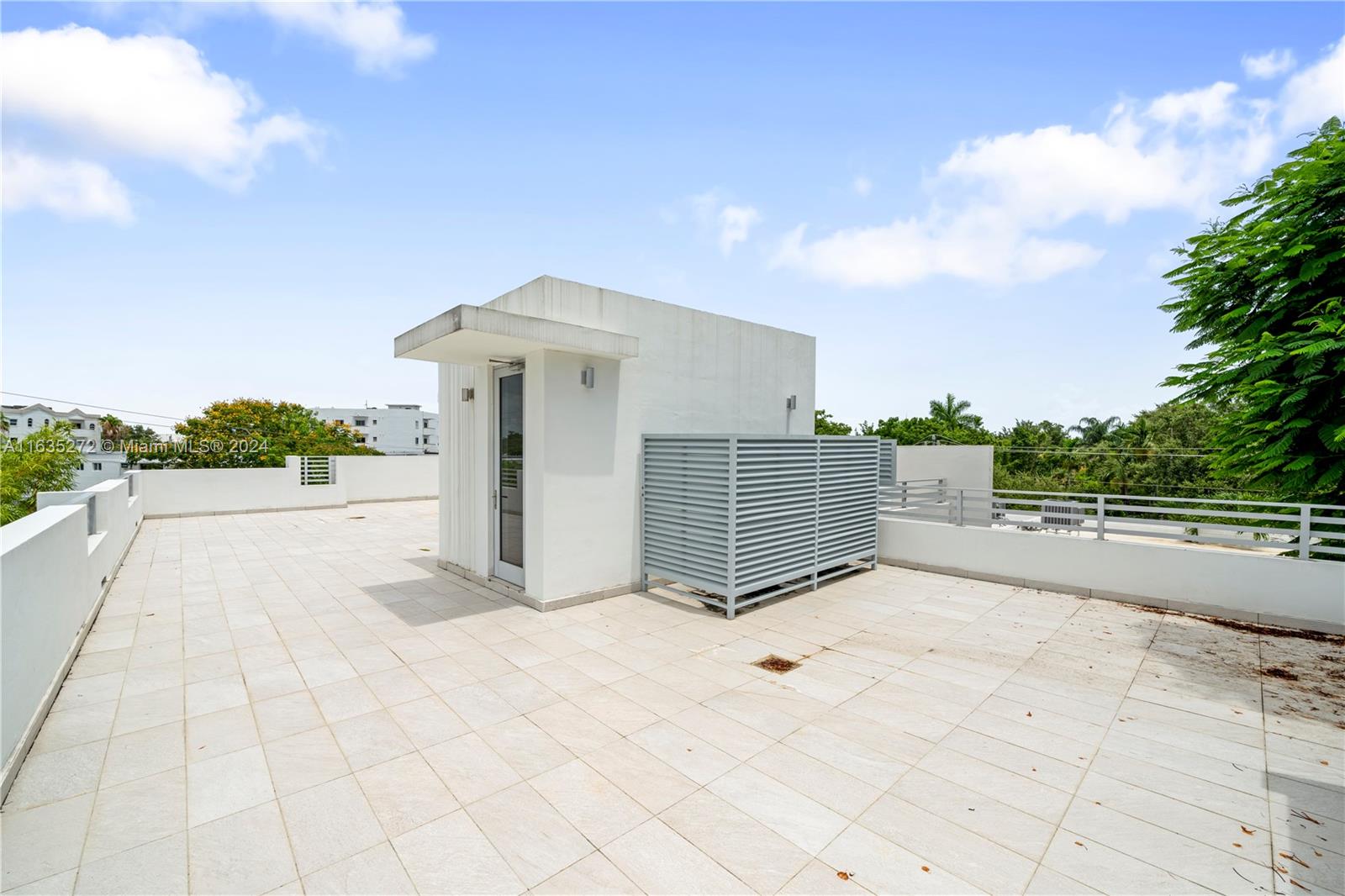 LEGACY VILLAS CONDO - Residential