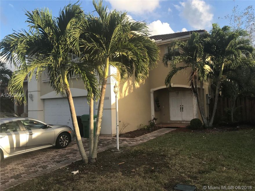 Great spacious 4/3.2 house with pool and lake in the desired Caribe Lakes.  House is very spacious, gated community, children park, and clubhouse.  This is a short sale & lender must approve - see broker's remark.