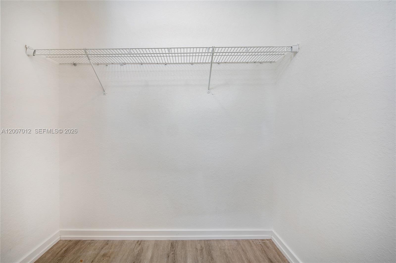 ROYAL HOMES WEST - Residential