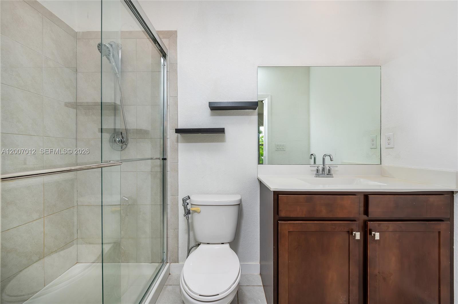 ROYAL HOMES WEST - Residential