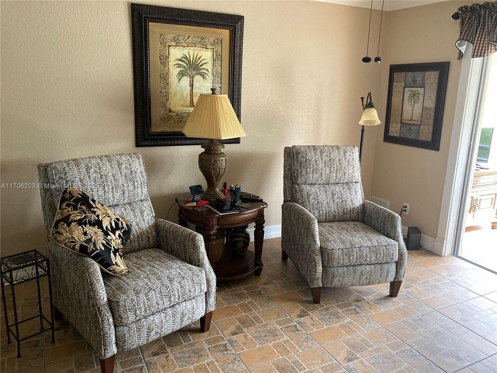 FAIRWAYS NORTH CO-OP - Residential