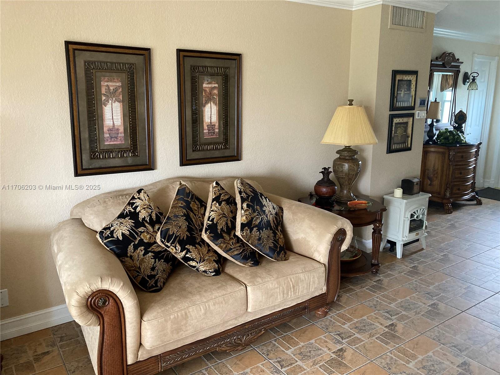 FAIRWAYS NORTH CO-OP - Residential