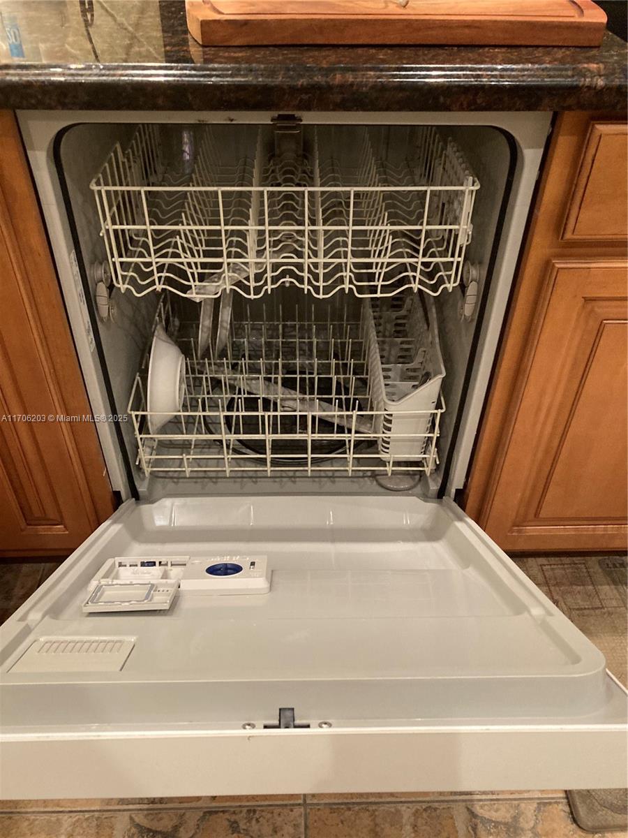 FAIRWAYS NORTH CO-OP - Residential