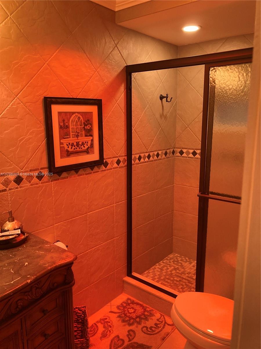 FAIRWAYS NORTH CO-OP - Residential