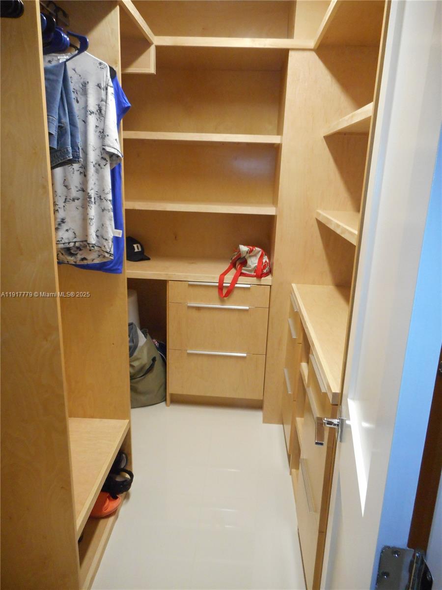 THE PLAZA OF BAL HARBOUR - Residential Lease