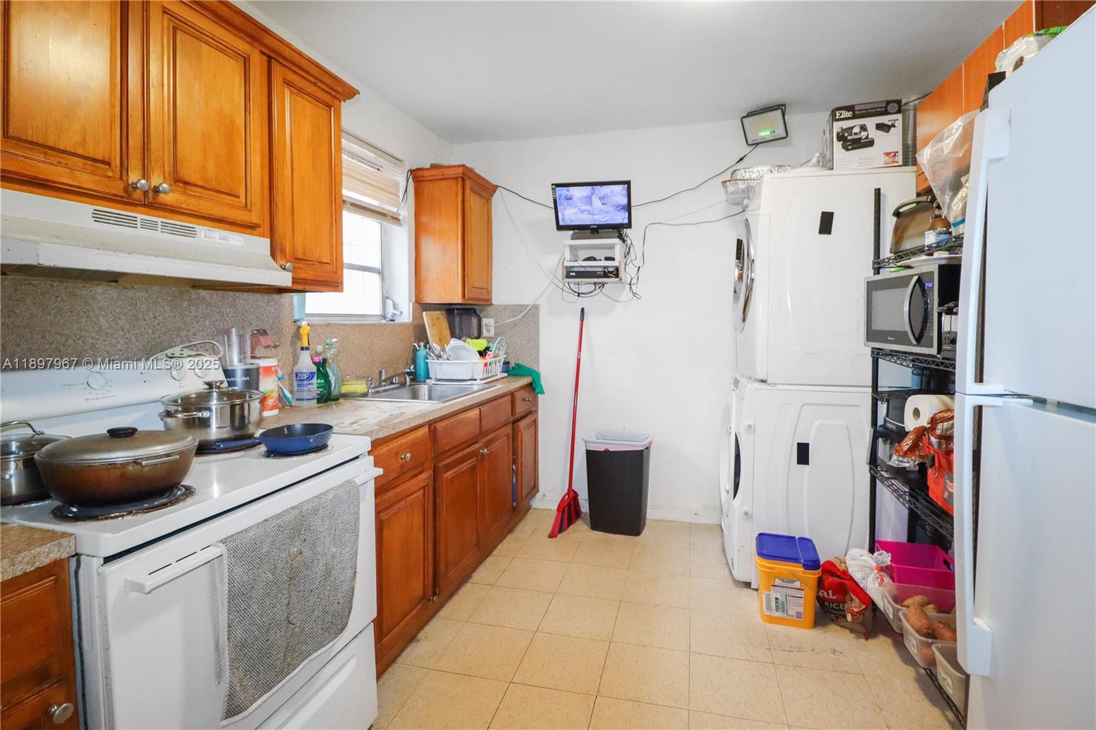HOUSTON HEIGHTS - Residential Income