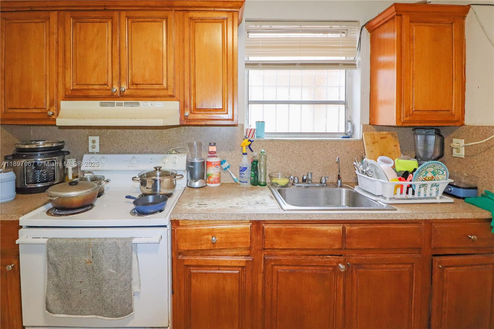 HOUSTON HEIGHTS - Residential Income