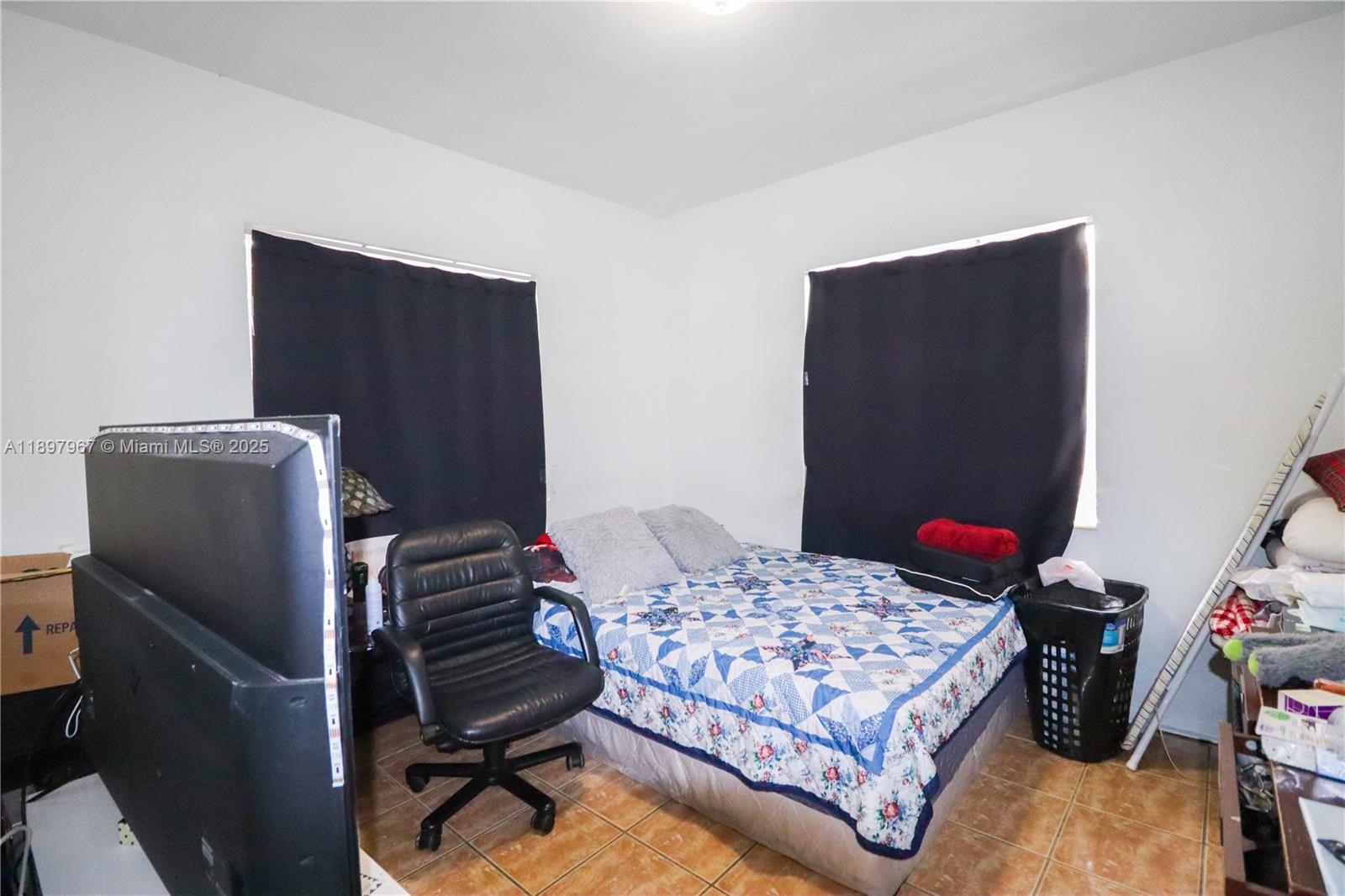 HOUSTON HEIGHTS - Residential Income