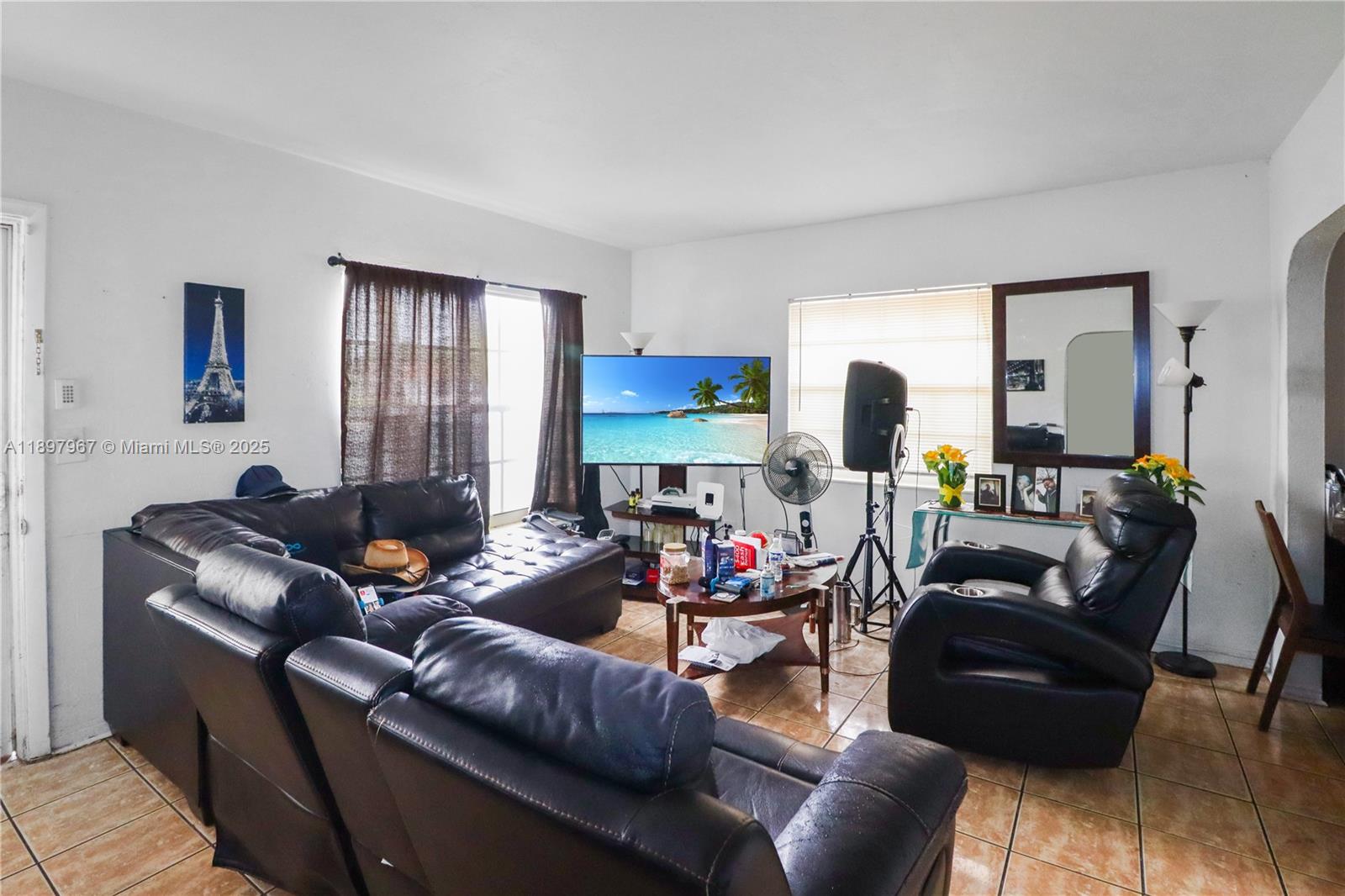 HOUSTON HEIGHTS - Residential Income