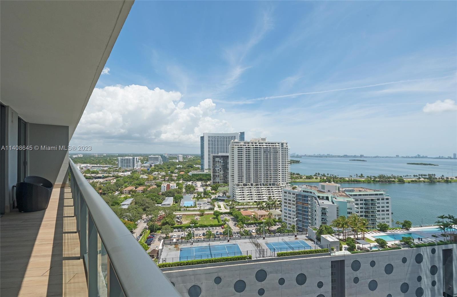 Beautiful 3 bedroom 2 bath Paraiso Bay Unit overlooking Biscayne Bay. Beautiful sunrises and amazing views from the 20th floor direct waterfront Unit. Located in the luxurious Paraiso Bay Guard Gated Community. Hi end finishes in the unit and the Unit comes fully furnished. Ready to become your new Miami home. Enjoy the Miami lifestyle in this upgraded unit while being close to the Central Business District, Wynwood and the Beaches. Take advantage of Florida's friendly business and favorable tax climate. What are you waiting for? Call today to see this beautiful unit.