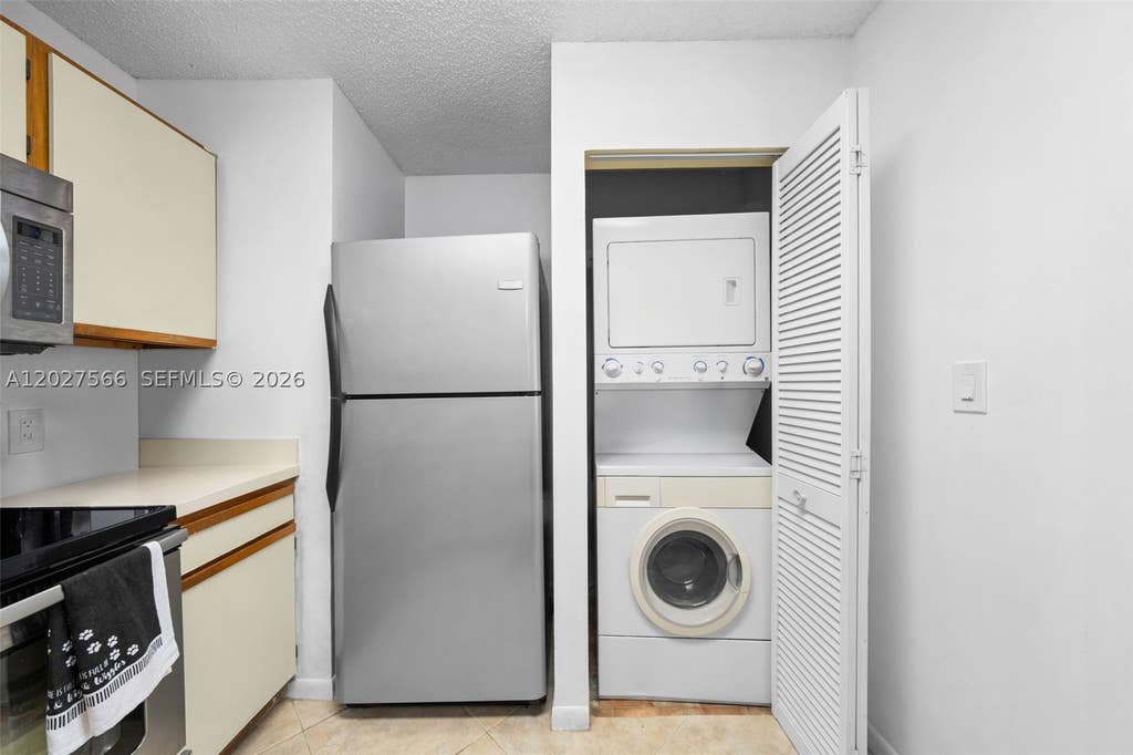 Photo of 3405 NW 44th St #205, Oakland Park, FL 33309 (MLS # A12027566)
