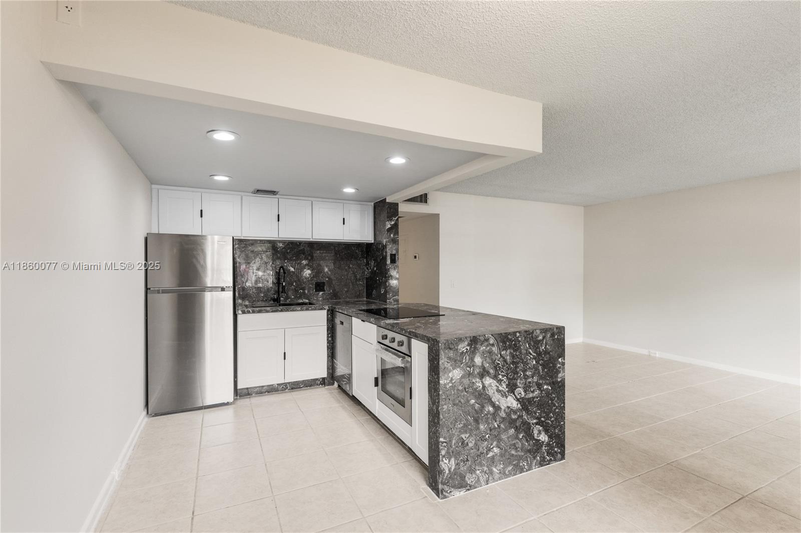 251 SW 132 way 114H