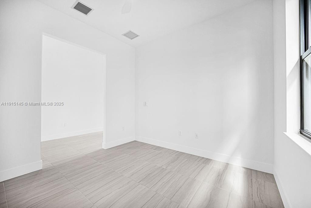 Solana Bay Avenir - Residential Lease