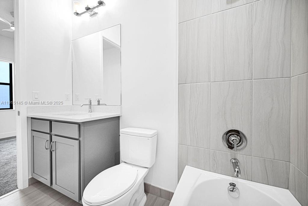 Solana Bay Avenir - Residential Lease