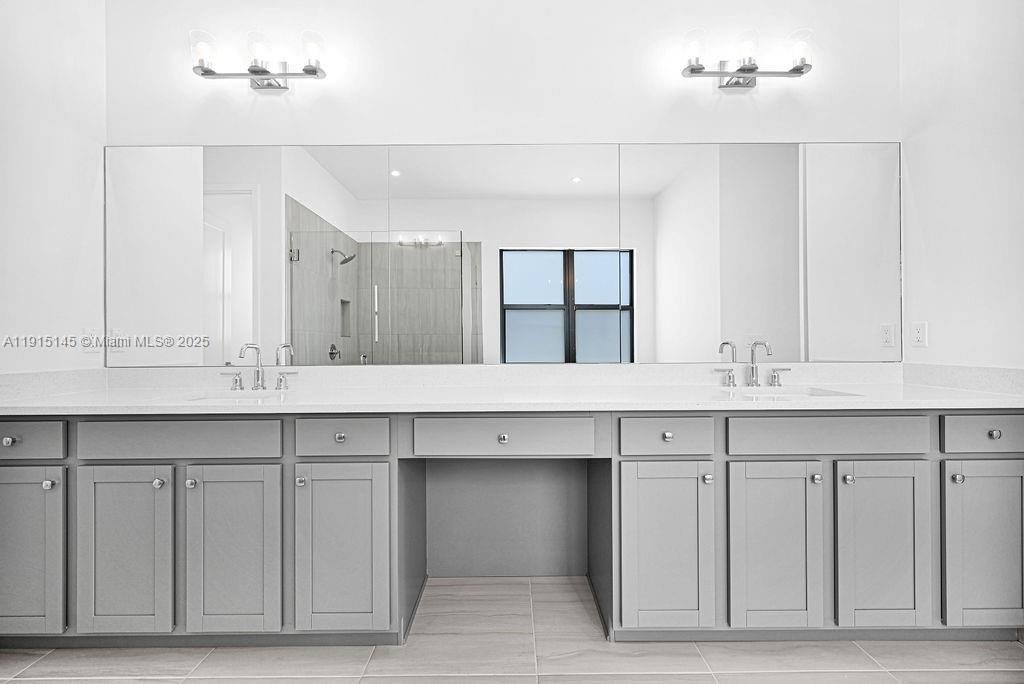 Solana Bay Avenir - Residential Lease