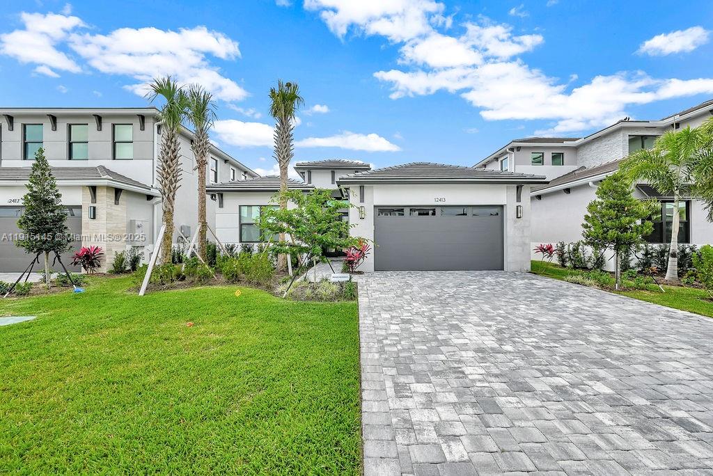 Solana Bay Avenir - Residential Lease