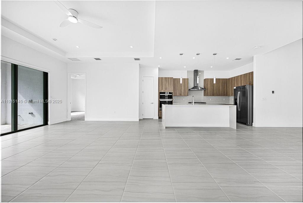 Solana Bay Avenir - Residential Lease