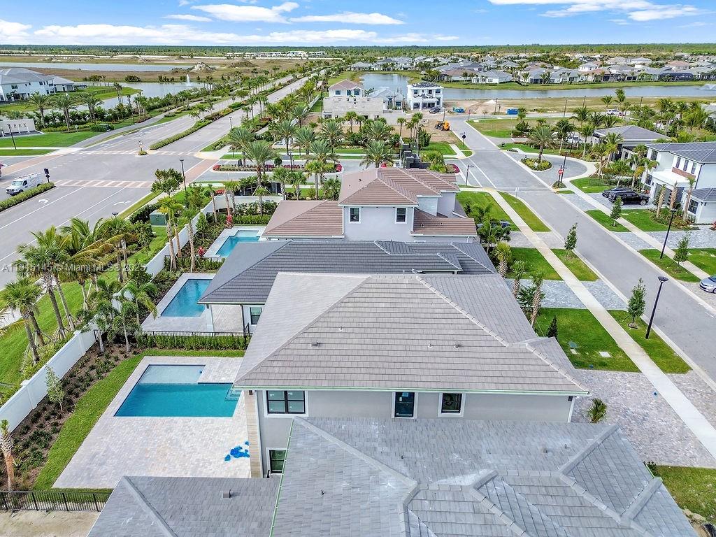 Solana Bay Avenir - Residential Lease