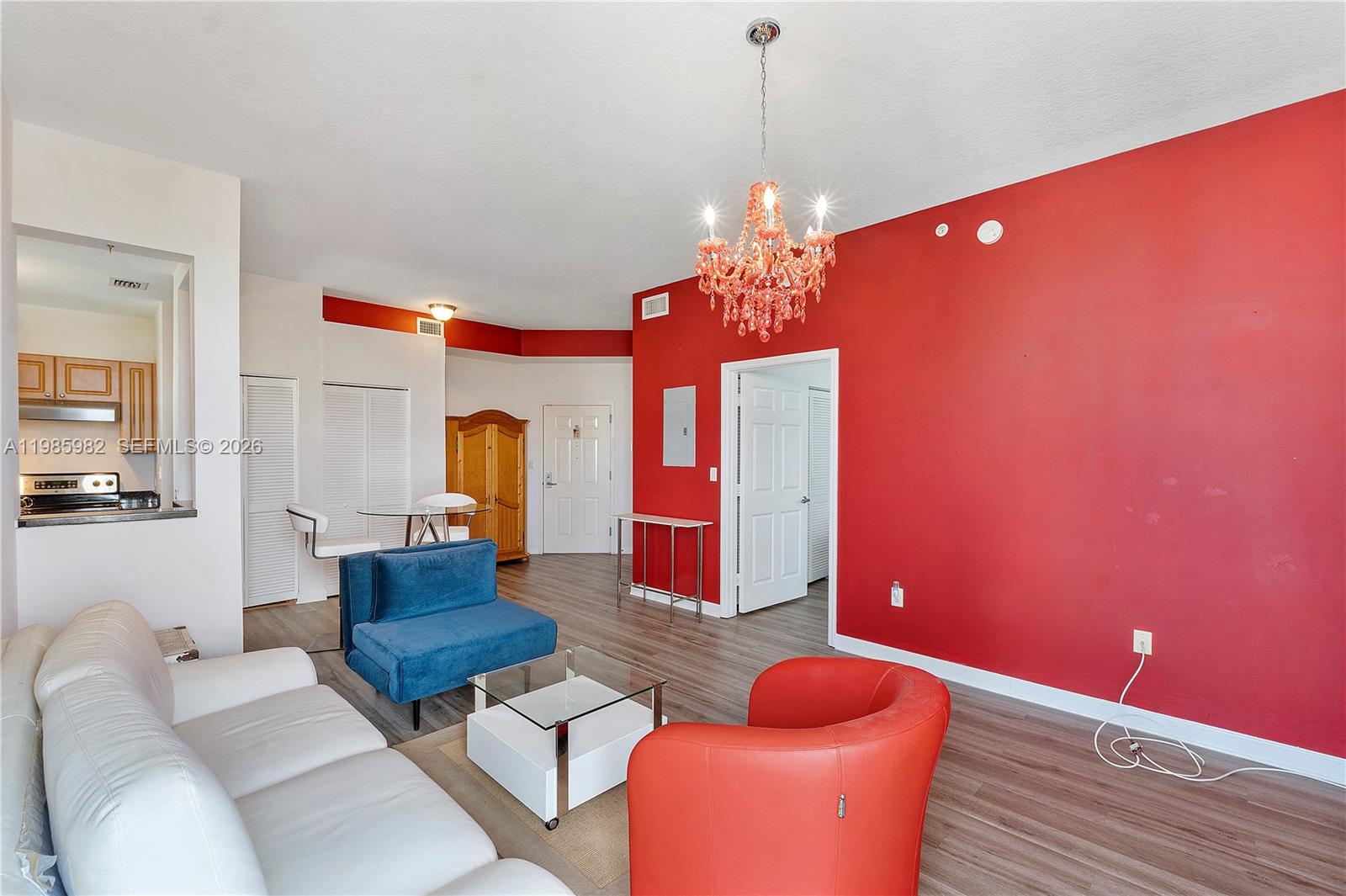 GATEWAY TO THE GROVE COND - Residential Lease