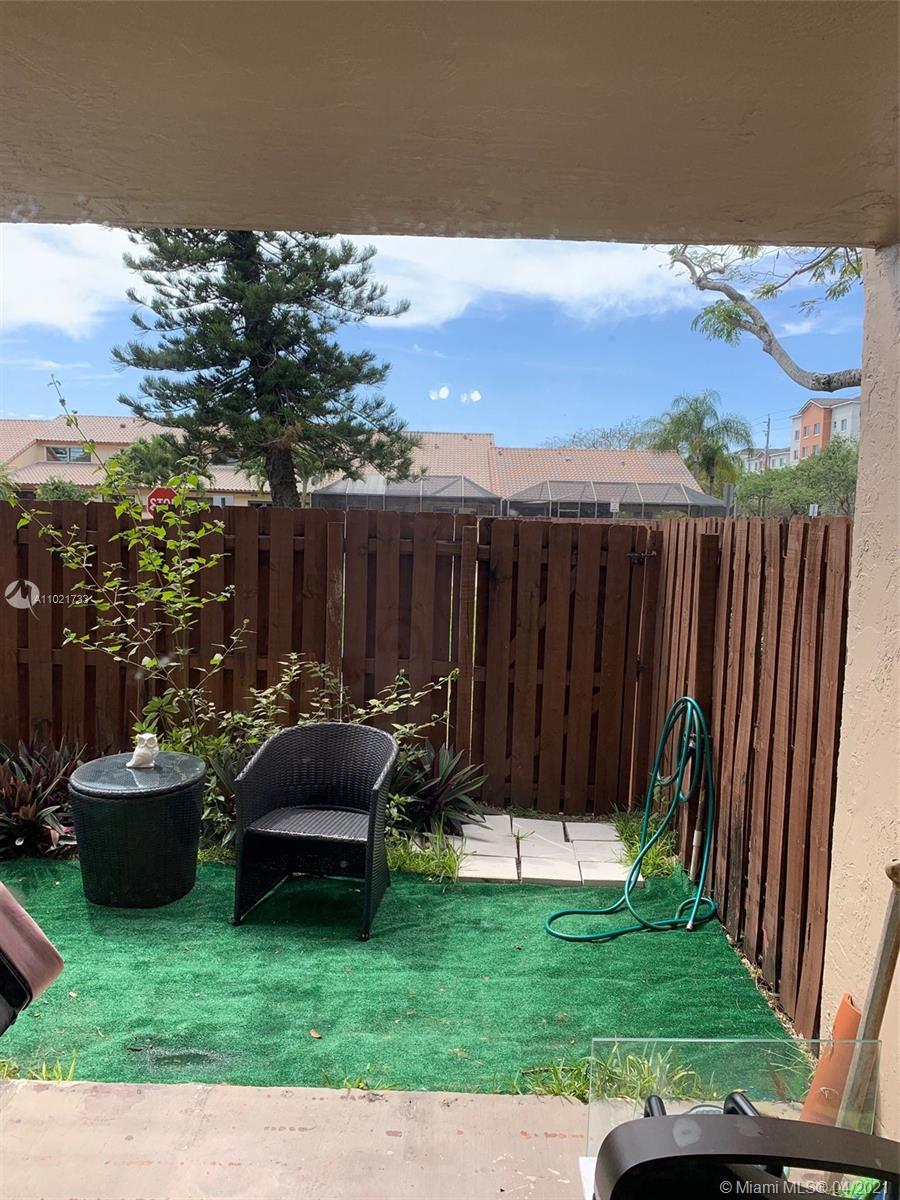 updated apartament and the centrally located Pine Grove at Kendall, very large unit for a one bedroom with a back yard. pets are allowed.
the complex is perfect kept with pool, extensive green areas and club house.