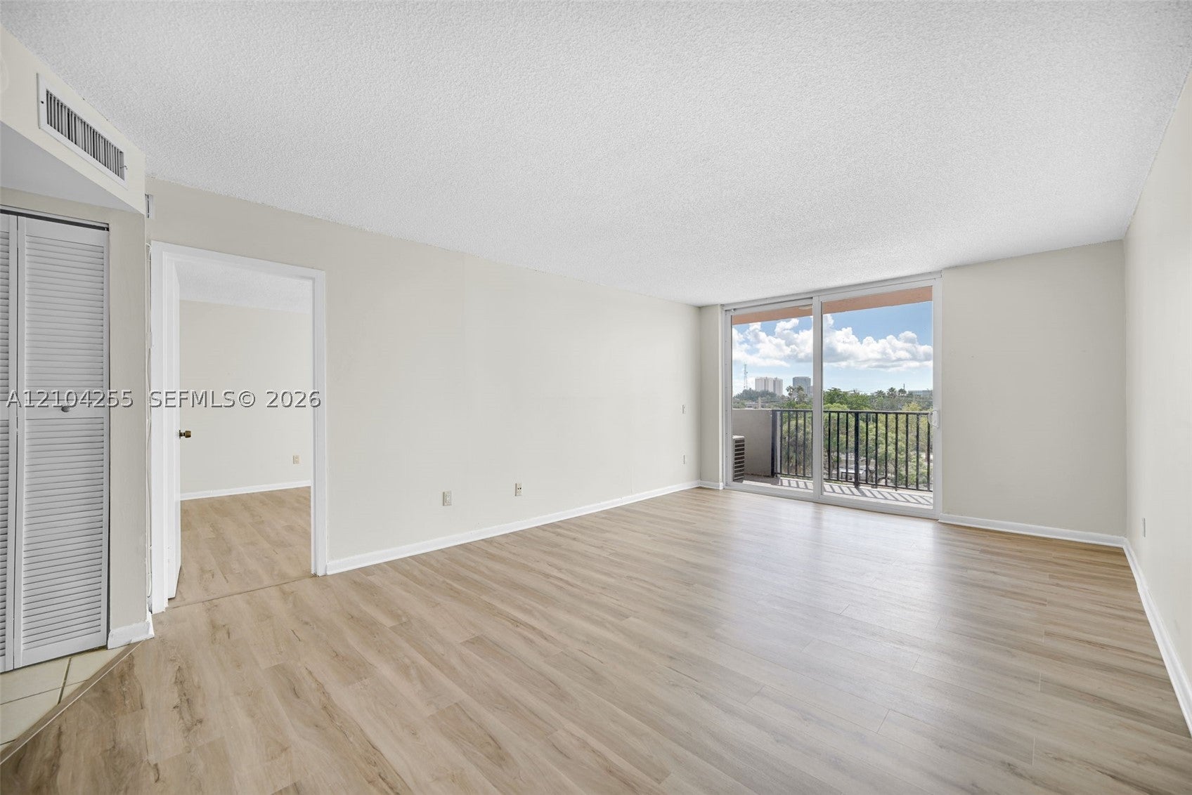 2075 NE 164th St 510