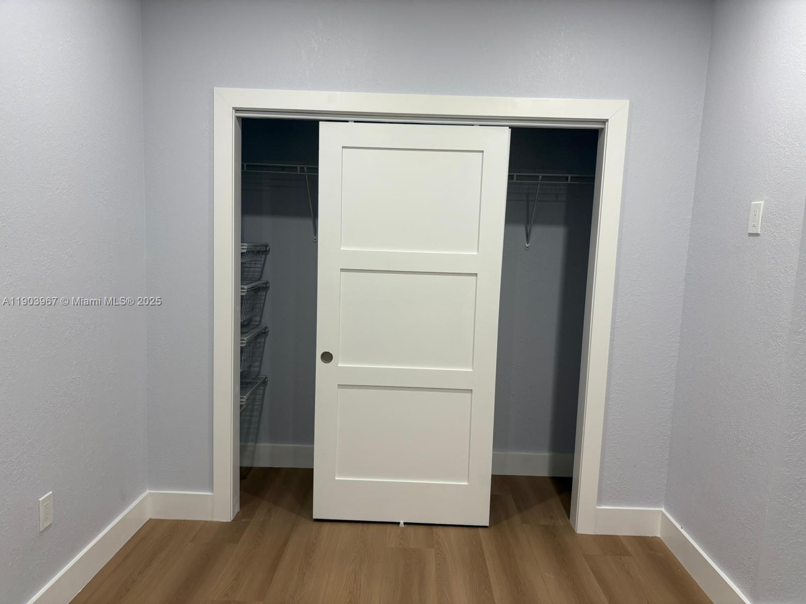 PICKET FENCES COUNTRY EST - Residential Lease