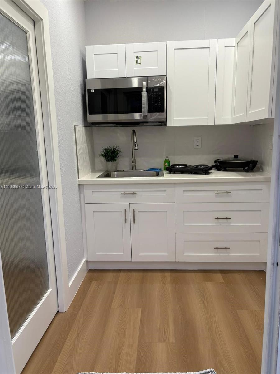 PICKET FENCES COUNTRY EST - Residential Lease