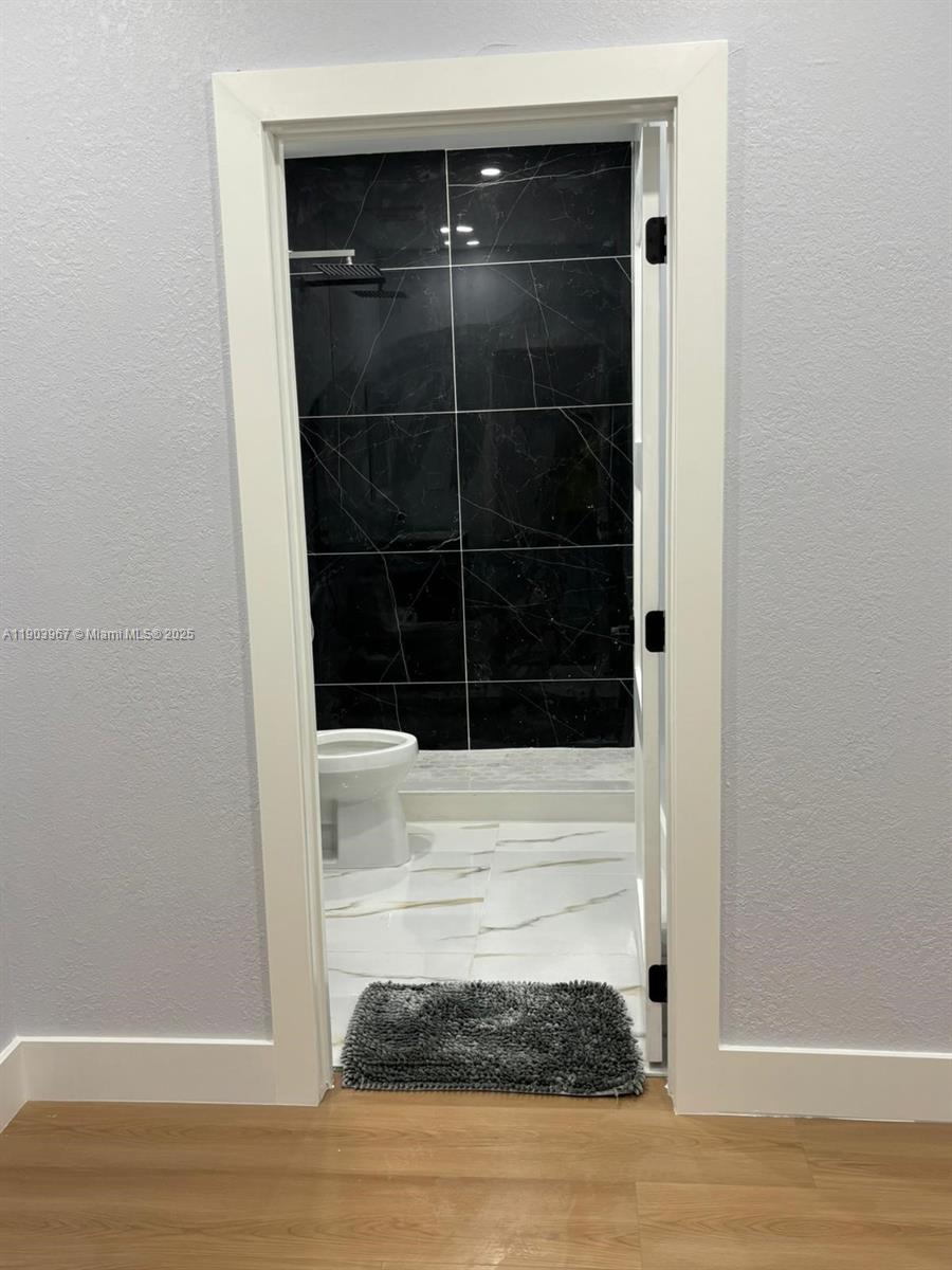 PICKET FENCES COUNTRY EST - Residential Lease