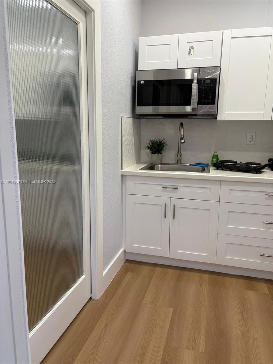 PICKET FENCES COUNTRY EST - Residential Lease