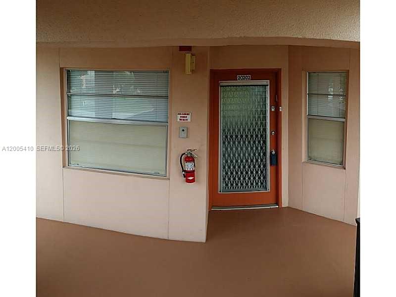 CAMBRIDGE AT CENTURY VILL - Residential Lease