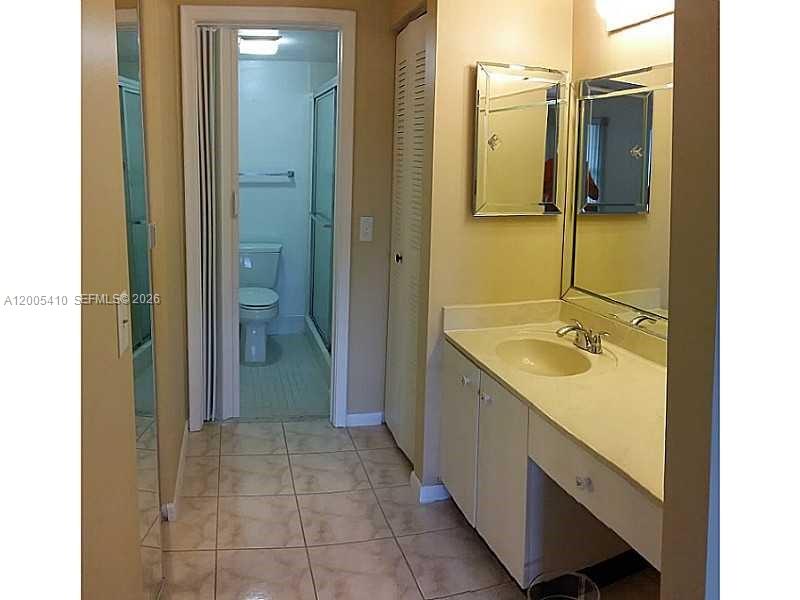 CAMBRIDGE AT CENTURY VILL - Residential Lease